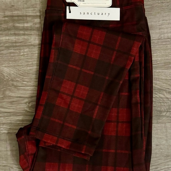 NWT Y2K 90’s Vibe Sanctuary Red and Black Plaid Cropped Pants ~ SZ: M - Picture 9 of 9